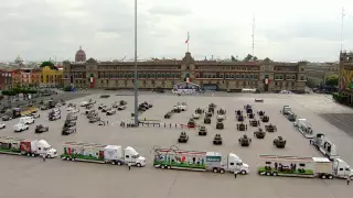 El presidente López Obrador realizó los honores a la Bandera Nacional durante la conmemoración del 210 Aniversario de la Independencia