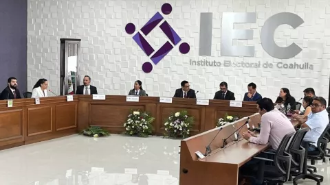 Los consejeros del Instituto Electoral de Coahuila se instalan en sesión permanente