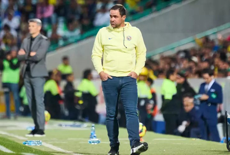 André Jardine, técnico del América