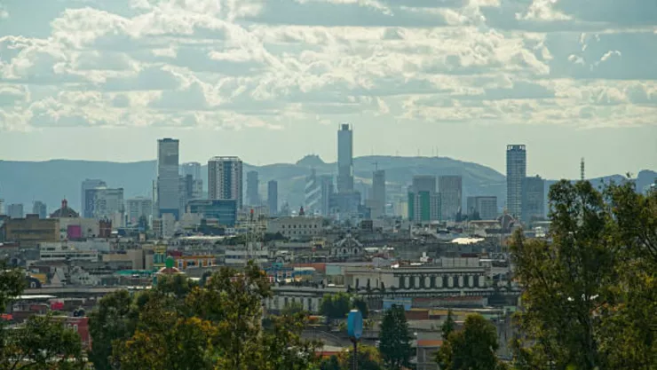 Así estará el clima en Puebla hoy 27 de marzo de 2026: Calor y solar radiación extrema
