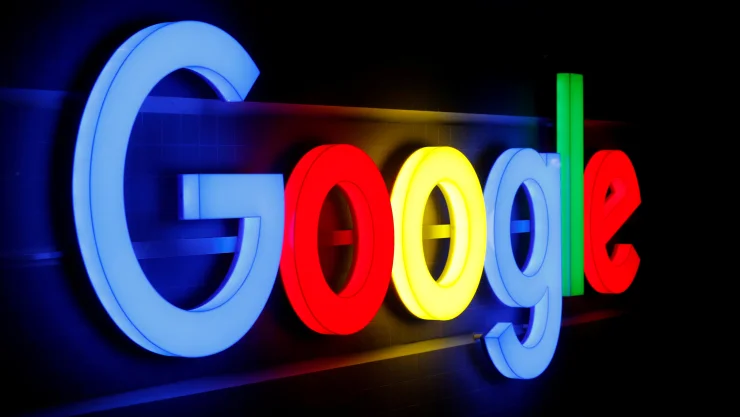 El gigante de las búsquedas por internet recibió una multa de 2.720 millones de dólares en Europa en 2017 por abusar de su dominación del mercado. Imagen: Archivo