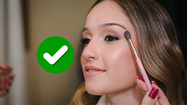 Cómo difuminar el lápiz de ojos para conseguir un maquillaje elegante y natural