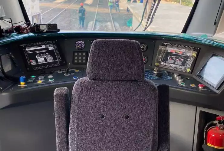 INTERIOR DEL VAGON DEL TREN MAYA 2