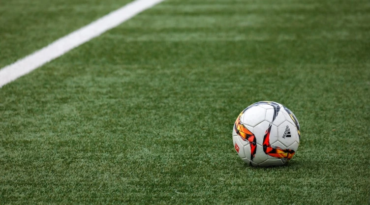 Futbolista muere al ser impactado por un rayo, ¿qué pasó?