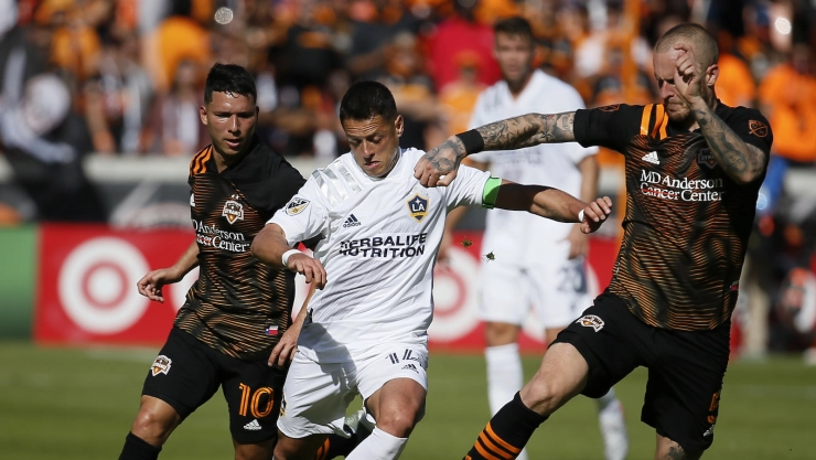 CHICHARITO HERNÁNDEZ