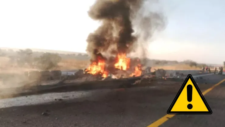 Volcadura en autopista San Juan - Encarnación de Díaz deja 4 lesionados