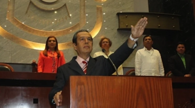 Salvador Rogelio Ortega Martínez rindió protesta ante el Congreso de Guerrero