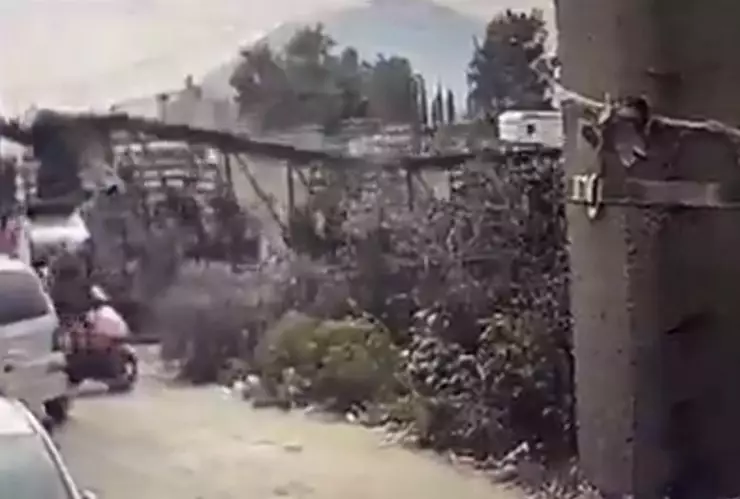 caída de un puente peatonal