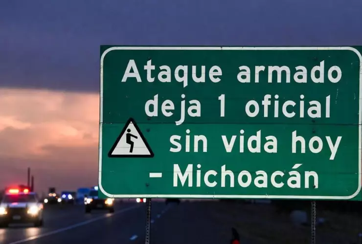 Emboscada a Policía Municipal deja 1 oficial muerto y otro más herido durante las primeras horas del 2026, en Michoacán.jpg