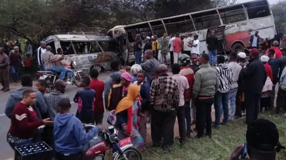 Autobuses colisionan en Tanzania