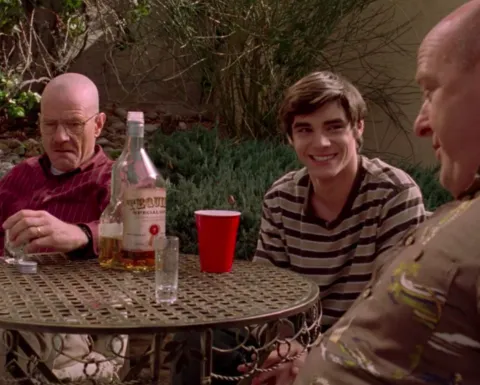 RJ Mitte ¿Qué actores de Breaking Bad compartieron mensajes antes la noticia de la muerte del actor.jpg