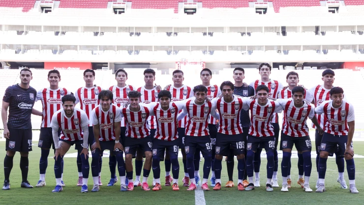 Chivas EXPORTA promesa a Sudamérica tras empatar con Puebla