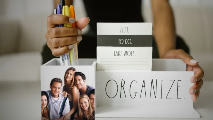 Ideas DIY 5 ideas creativas para hacer organizadores inspirados en Friends.jpg