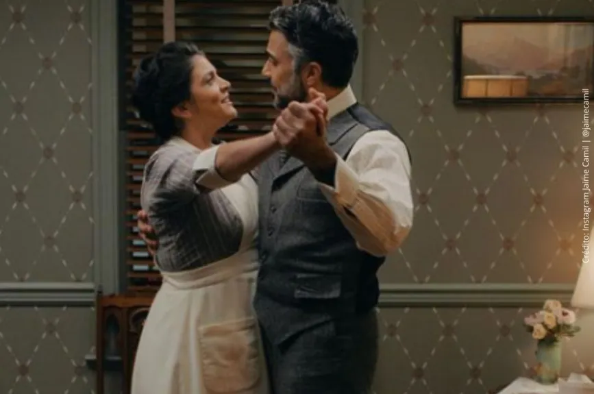 Jaime Camil bailando..jpg