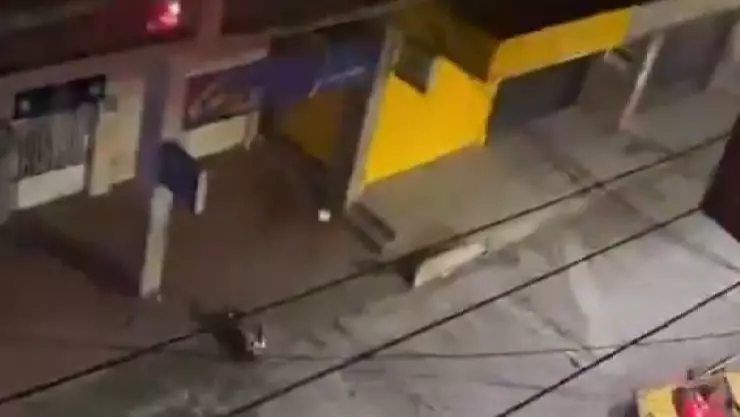 ¿Pasó en Yucatán_ Intentaba huir de la policía, se tiró desde el CUARTO piso de un edificio y este fue el resultado