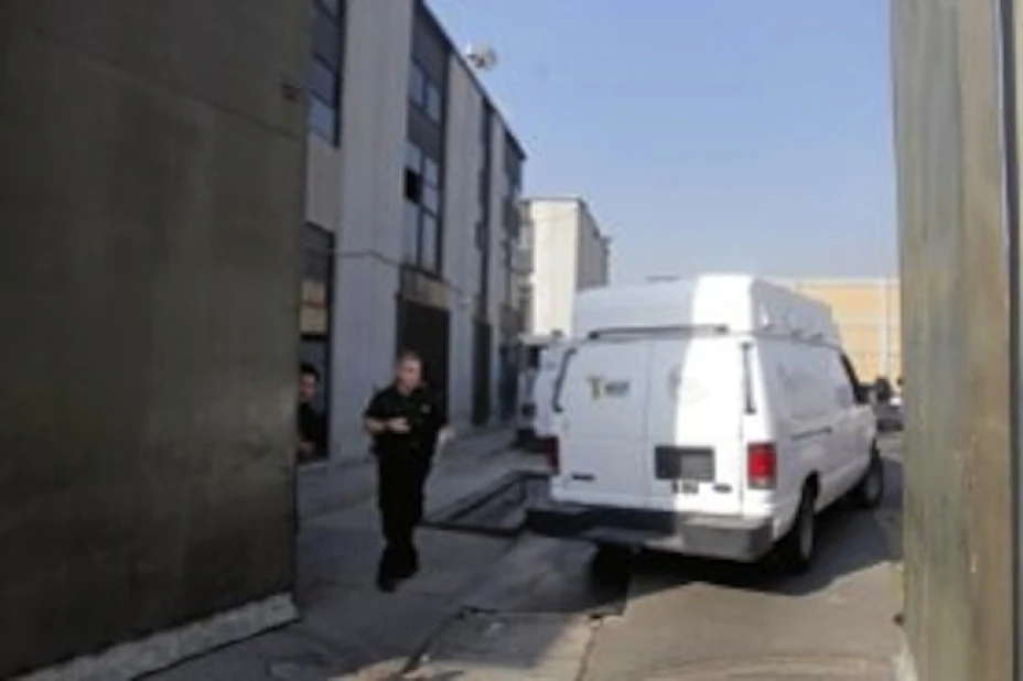 Diputados del PRD exhortaron a la subsecretaria del Sistema Penitenciario del DF a que regularice los vehículos en que transportan a reos
