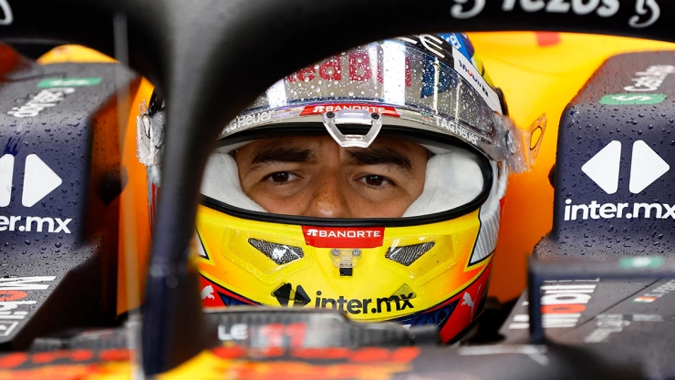 Checo Pérez en el Gran Premio de Gran Bretaña