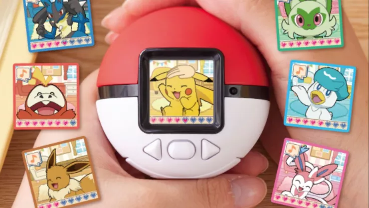 Poke-nade Monster Ball, dispositivo que recuerda al clásico Tamagotchi.