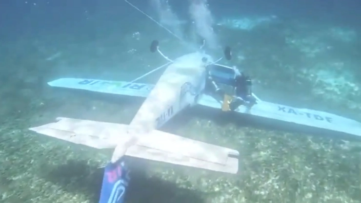 Video-avioneta-se-desploma-en-Cozumel-piloto-sufre-crisis-nerviosa