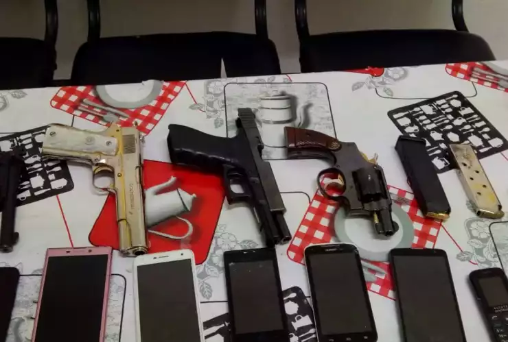 Piden penalizar portacion de replica de armas