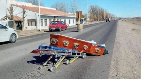 ataúd Argentina.jpg