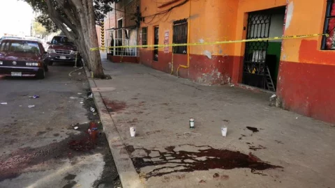 Balacera deja cinco personas muertas en la colonia Anáhuac de la CDMX