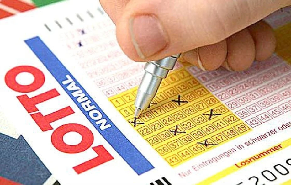 Thuan Le inmigrante vietnamita ganó 14 millones de dólares en la lotería de California