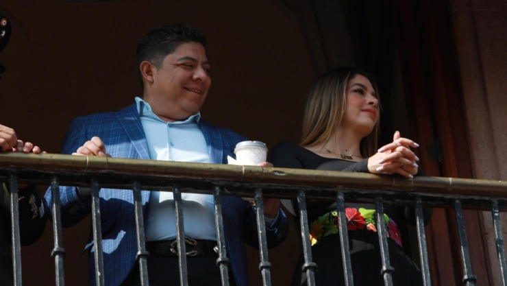 Ricardo Gallardo niega nepotismo por posible candidatura de su esposa Ruth González