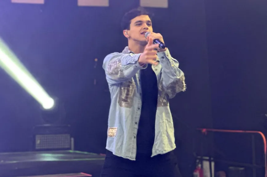 Julio disfrutó cada momento de su ensayo y su presentación en Generaciones Tour.