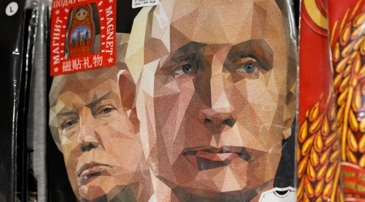 Putin visitará Alaska para reunirse con Trump pese a la orden de arresto de la CPI. Conoce las implicaciones legales y diplomáticas.