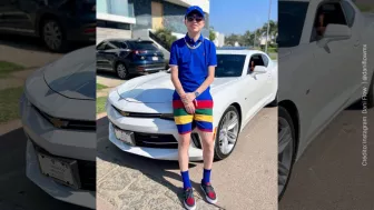 Dani Flow posando.jpg