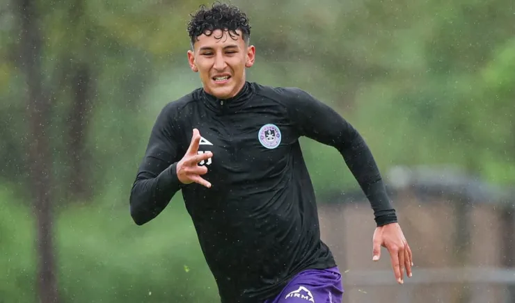 Delantero llega gratis a Chivas