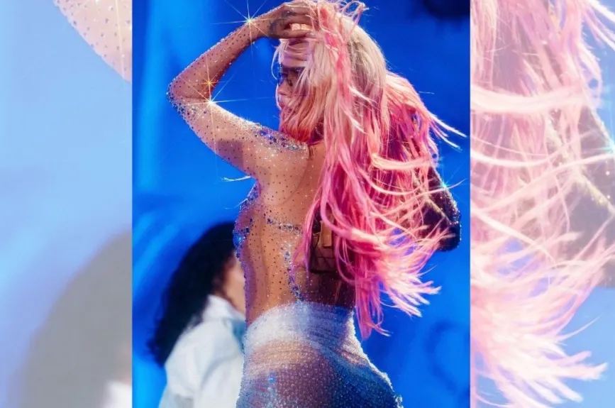 Karol G en concierto.jpg