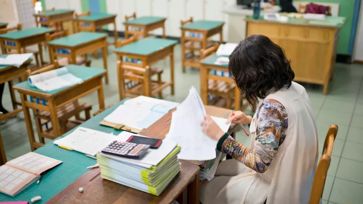 Este es el sueldo promedio que perciben los maestros