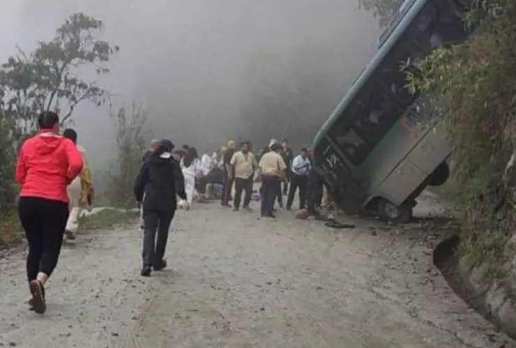 Autobús en Machu Picchu.jpg
