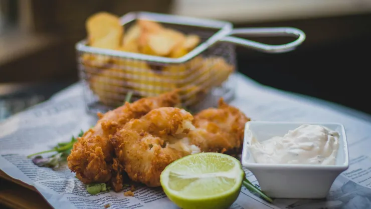 ¿Qué recomiendan los chefs para recalentar la comida frita sin que pierda su sabor?