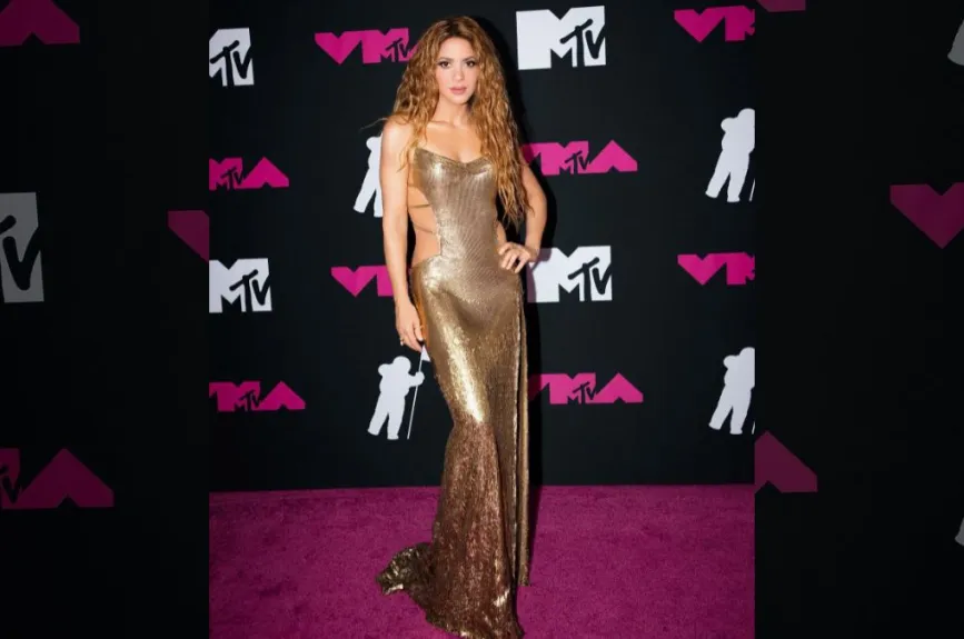 Shakira aun no sana (6).jpg