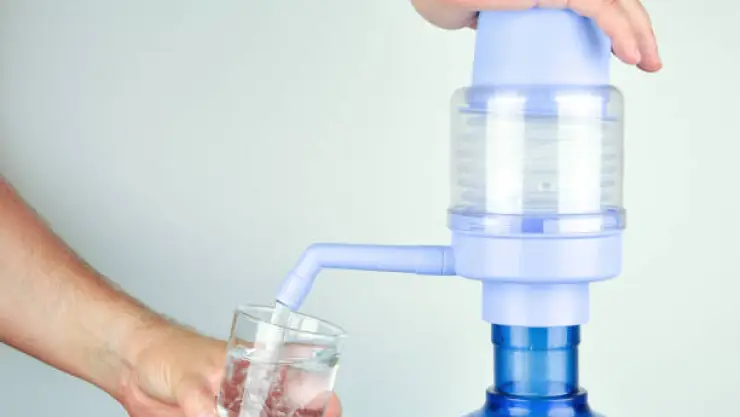 Cómo puedo identificar un garrafón de agua pirata