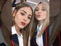 Danna y Esther selfie.jpg