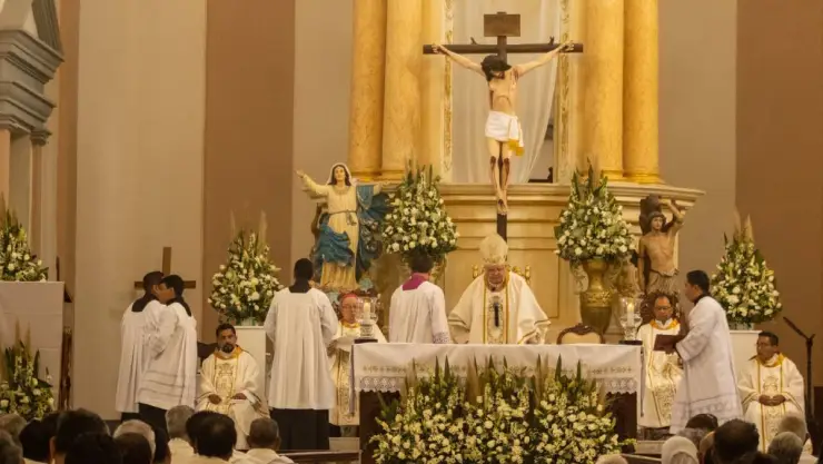 Misas por el Día de la Cruz en Veracruz