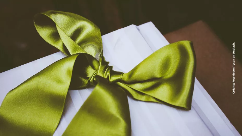 ¿Cuáles son los mejores peinados para usar moños estilo coquette?