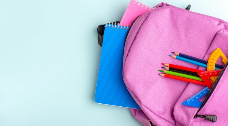 /estilo-de-vida/stickers-Masha-Oso-regreso-clases
