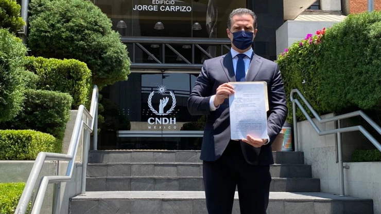 adrian_de_la_garza_amlo_cndh