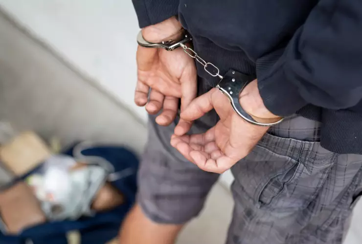 Hombre intenta robar en farmacia de Silao y derriba a pareja de adultos mayores durante su huida, 18 de febrero 2025.png