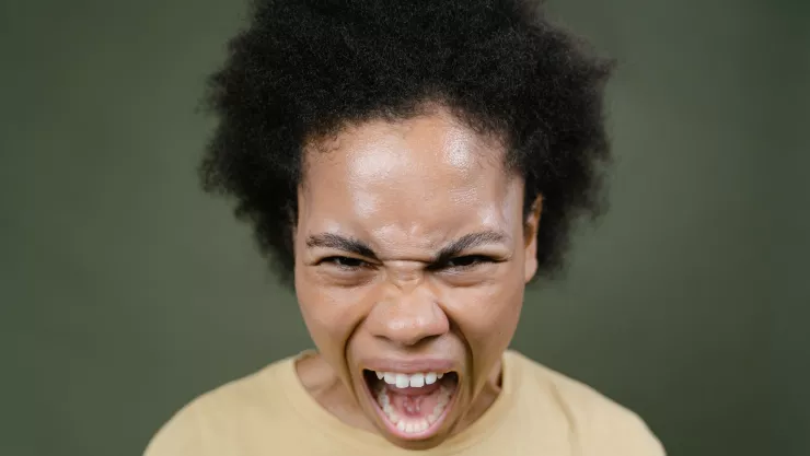 ¿Cuáles son los colores favoritos de las personas agresivas y faltos de empatía? IA responde