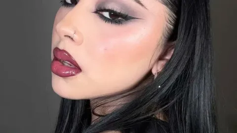Maquillaje de ojos smokey glam para lucir en tendencia 2026