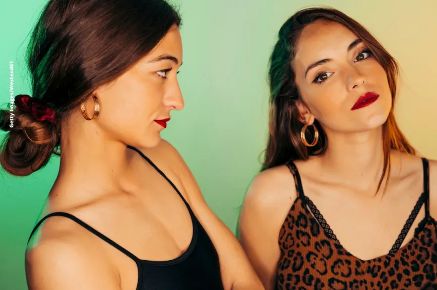 Compite mucho con sus amigas, la mujer Capricornio es algo envidiosa.