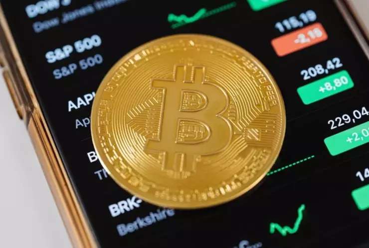 Bitcoin supera los 80 mil dólares por primera vez; esta es la razón