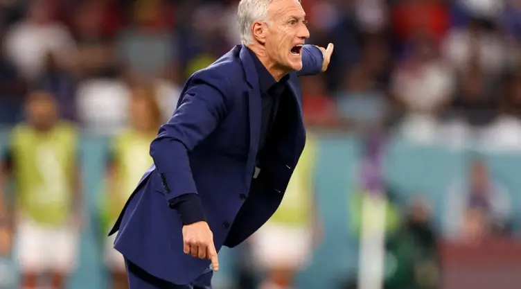 Didier Deschamps dirige a Francia vs Túnez