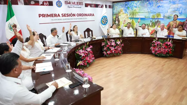 Anuncian a los nuevos titulares de la administración municipal de Atenea Gómez en Isla Mujeres